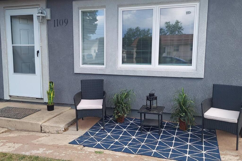 Cheerful 3 Bedroom House. Great Location Colorado Springs Eksteriør bilde