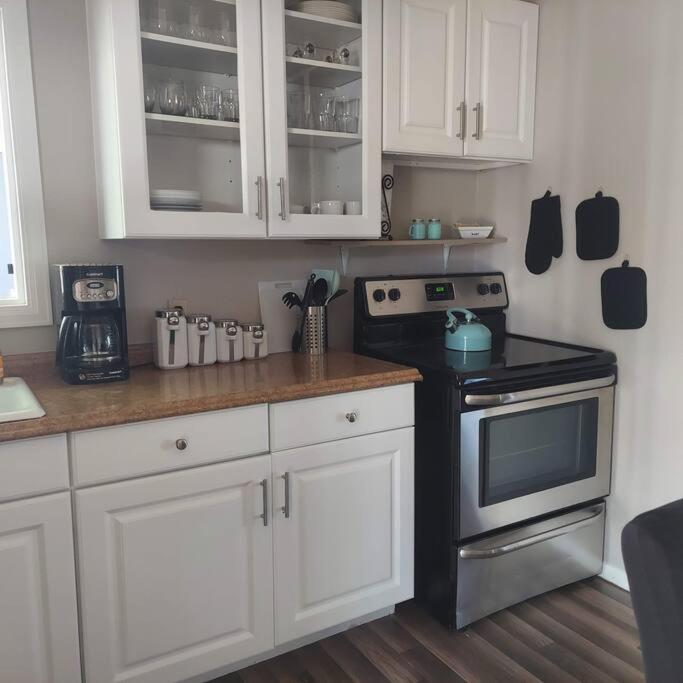 Cheerful 3 Bedroom House. Great Location Colorado Springs Eksteriør bilde