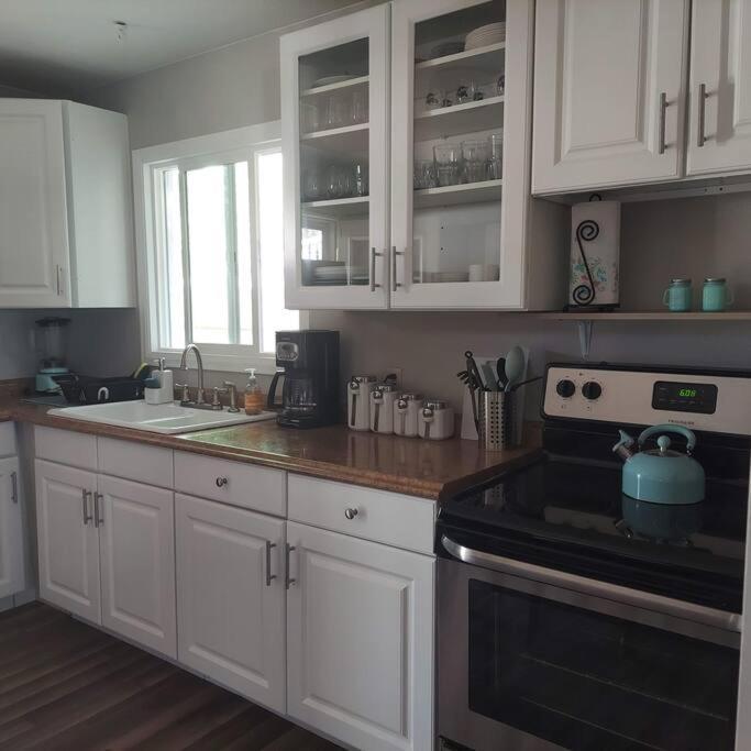 Cheerful 3 Bedroom House. Great Location Colorado Springs Eksteriør bilde
