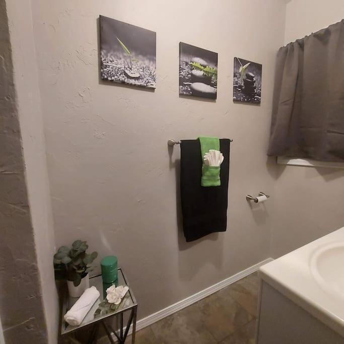 Cheerful 3 Bedroom House. Great Location Colorado Springs Eksteriør bilde